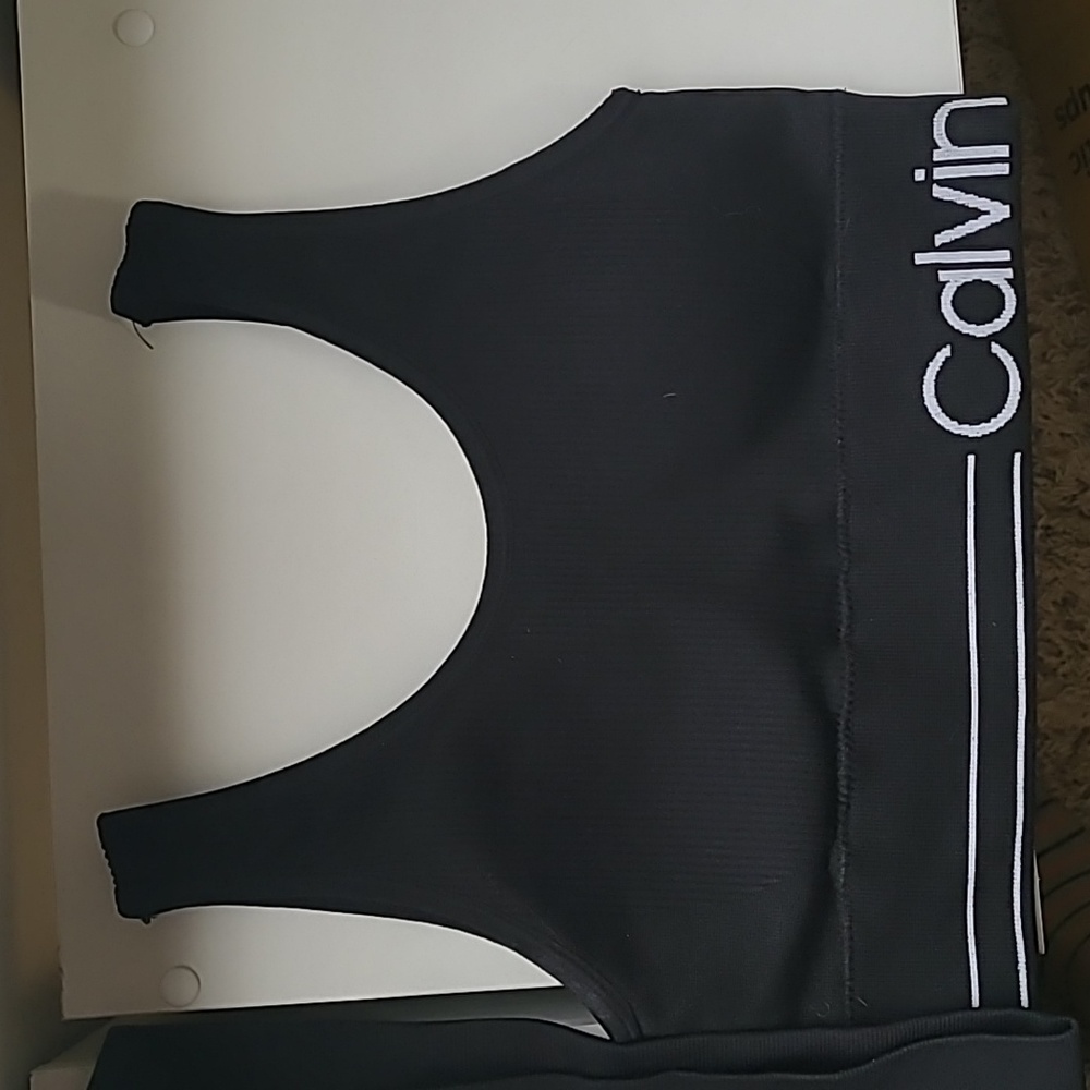 Calvin Klein performance set - Picture 3 of 4